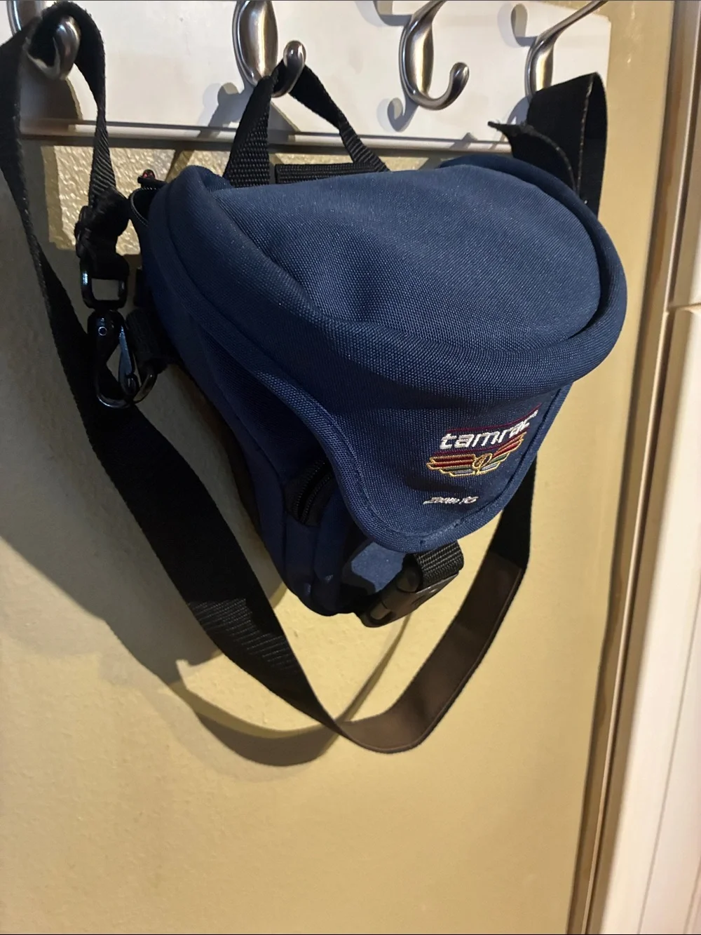 Tamrac Navy Compact Camera Messenger Bag for Men